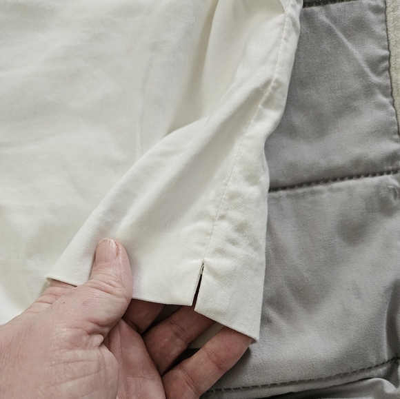 HDE Women's White Shorts Super Stretchy Size M - Picture 3 of 6